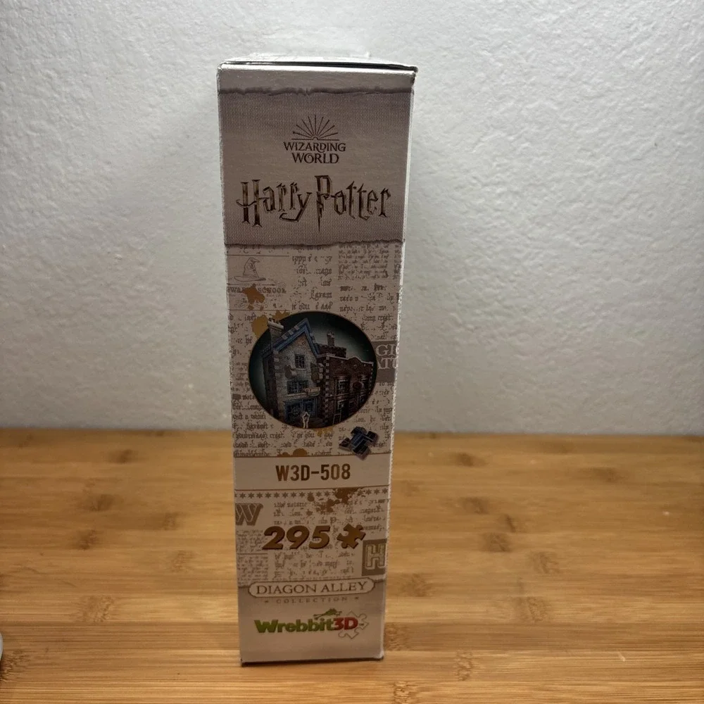 Harry Potter‎ Diagon Alley Collection - Ollivander's Wand Shop & Scribbulus 3D
